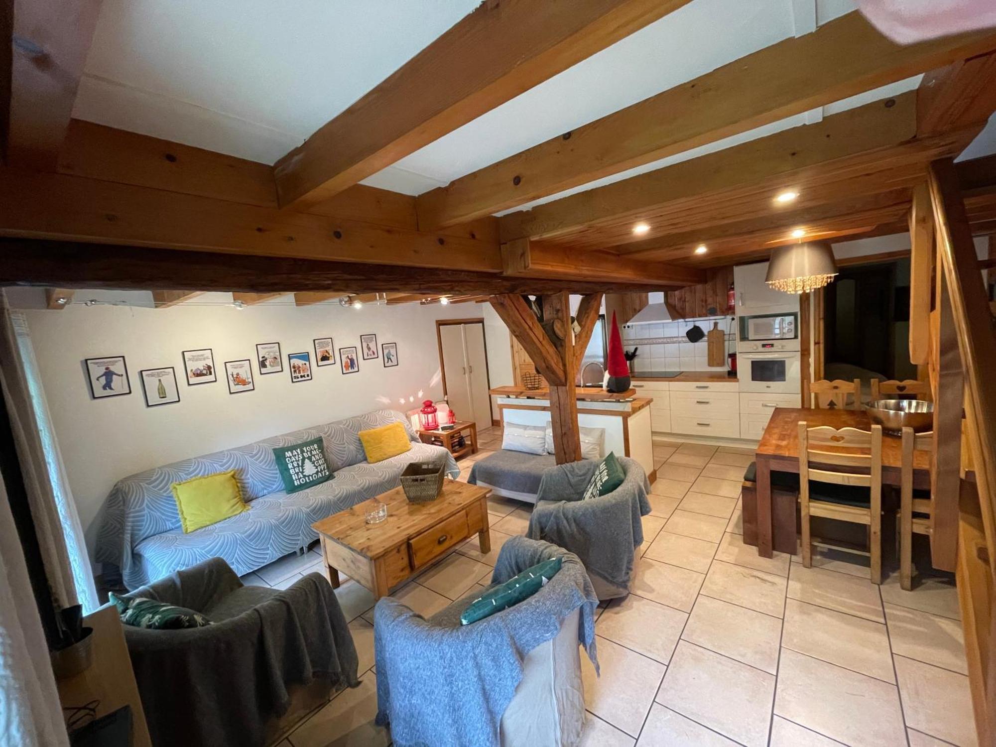 Le Chal Heureux Bel Appartement Dans Vieille Ferme De Montagne Renovee Les Orres Exterior foto