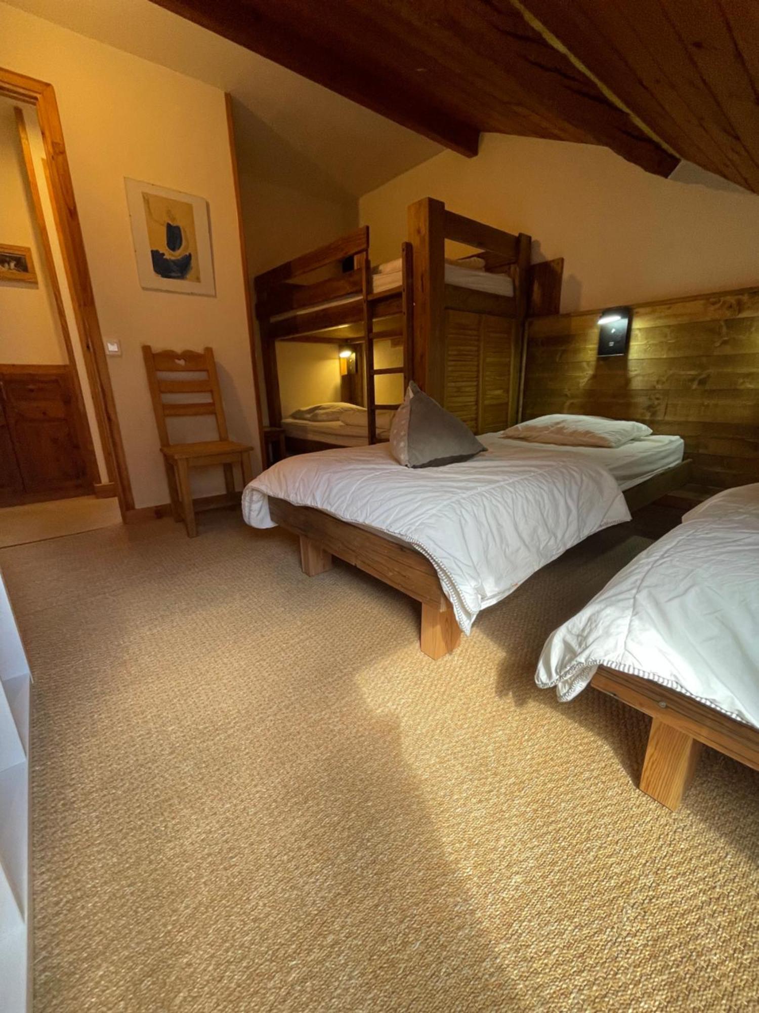 Le Chal Heureux Bel Appartement Dans Vieille Ferme De Montagne Renovee Les Orres Exterior foto